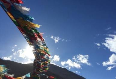 Flying to Lhasa from Chengdu or Xi’an: A Guide for International Visitors