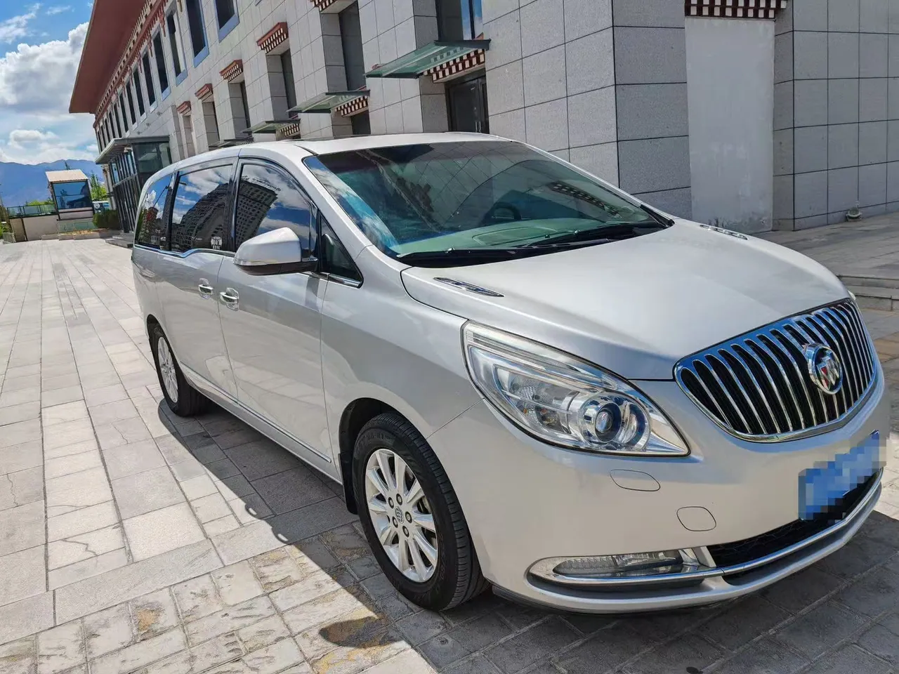 Buick GL8