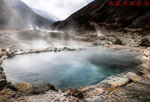 Dezhong Hot Springs